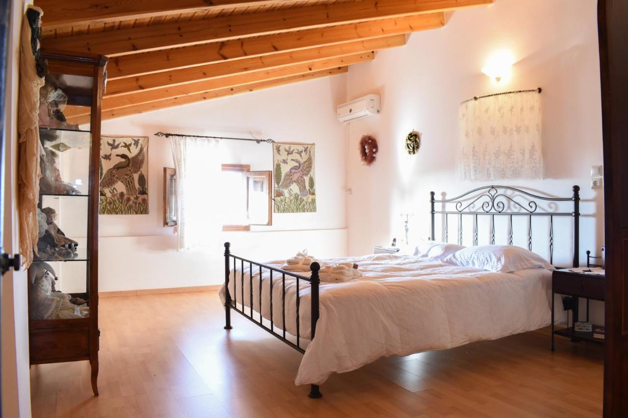 Amber Seaview Villa By The Olive Groves Kalamata Exteriör bild