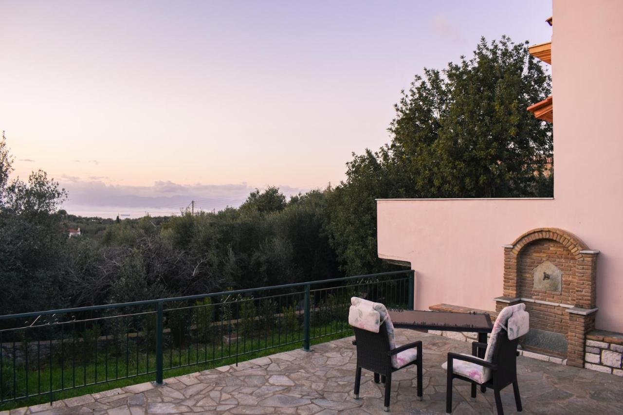 Amber Seaview Villa By The Olive Groves Kalamata Exteriör bild
