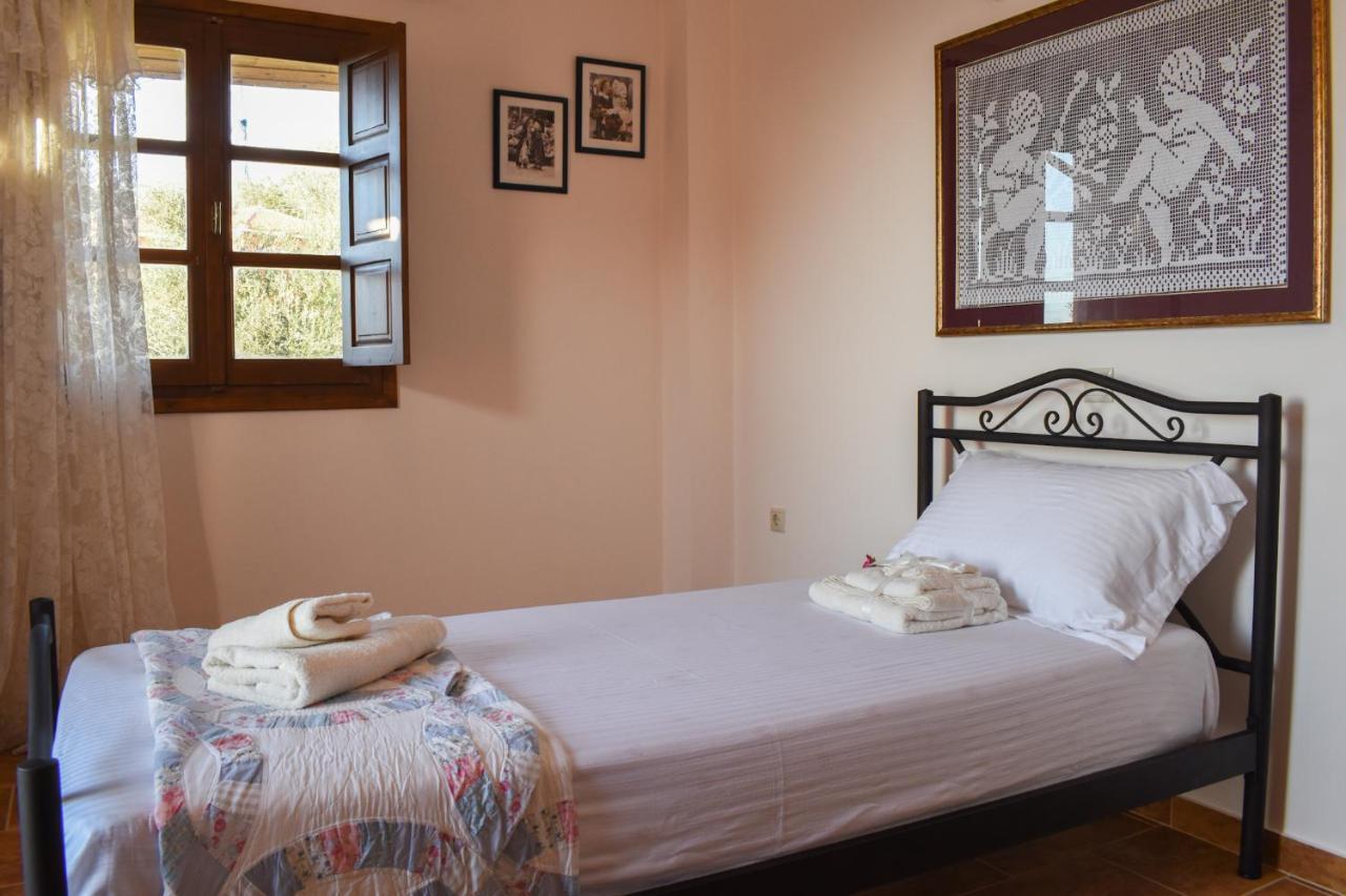 Amber Seaview Villa By The Olive Groves Kalamata Exteriör bild